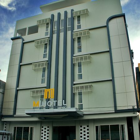 מטאראם M Hotel מראה חיצוני תמונה