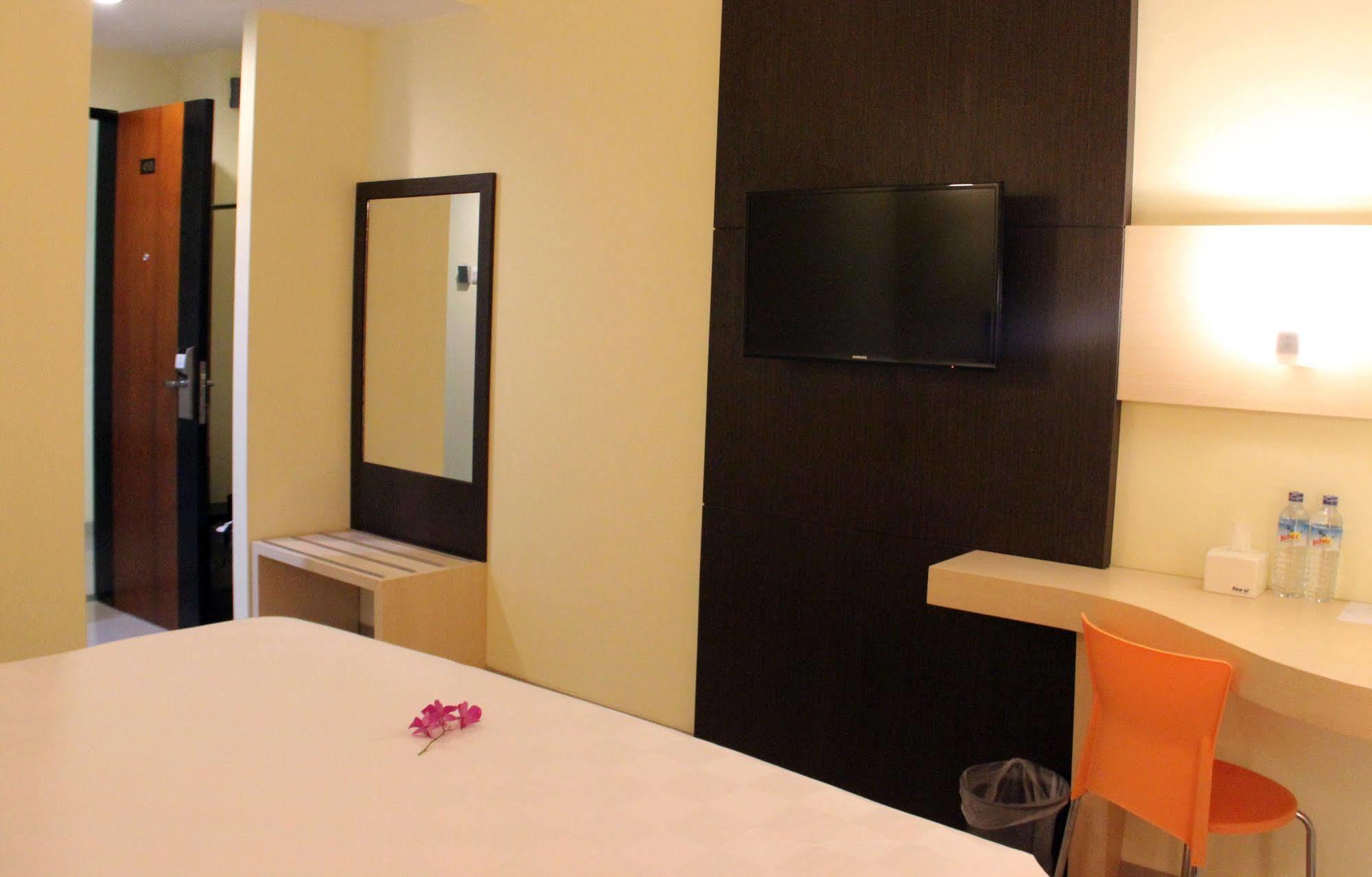 מטאראם M Hotel מראה חיצוני תמונה