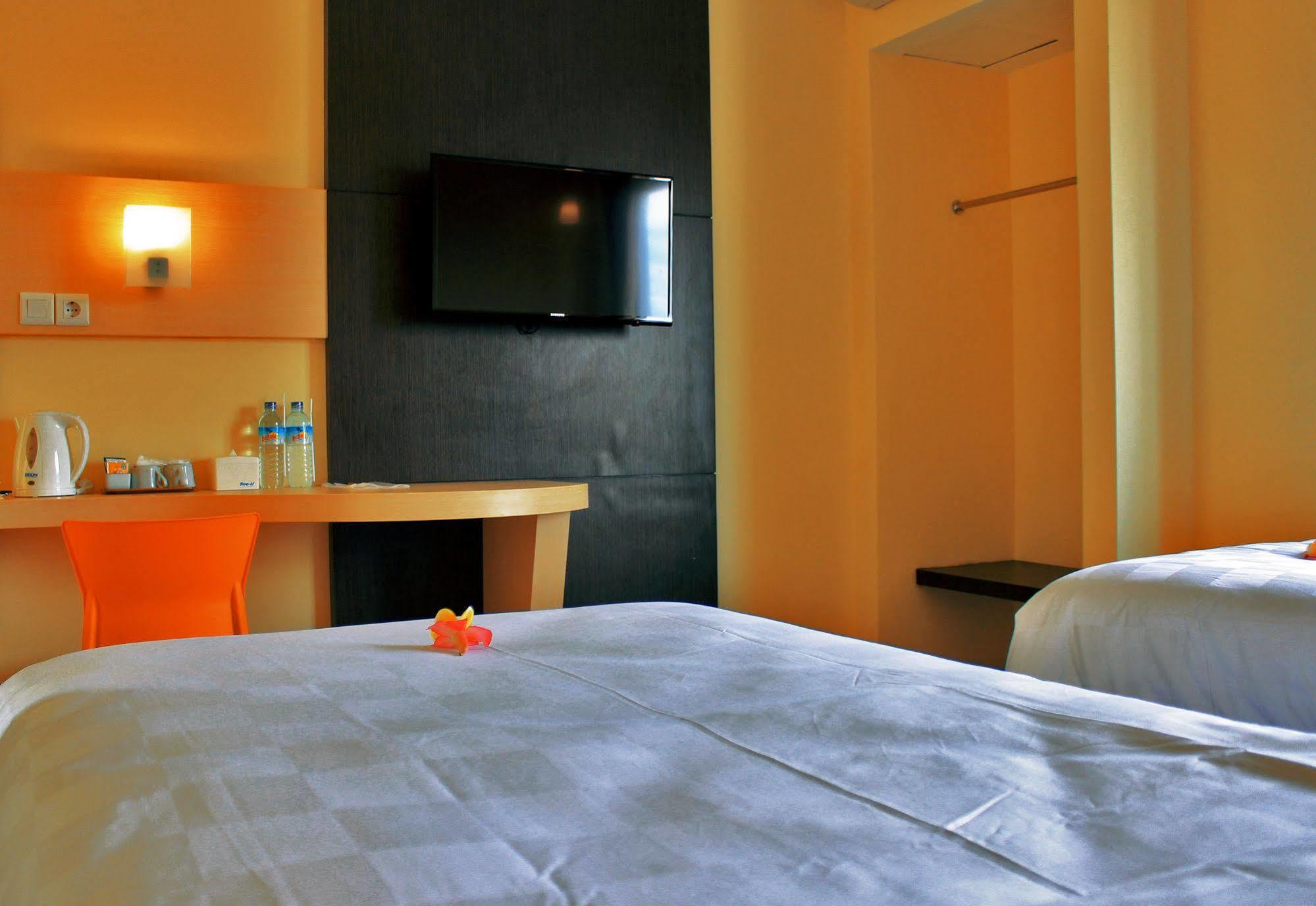 מטאראם M Hotel מראה חיצוני תמונה